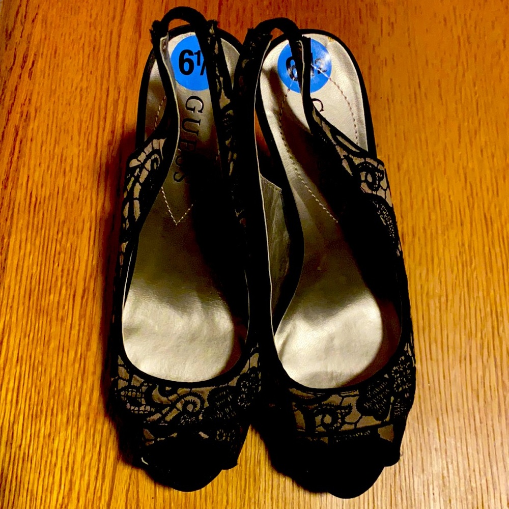 Fabric peep toe sling back platform.